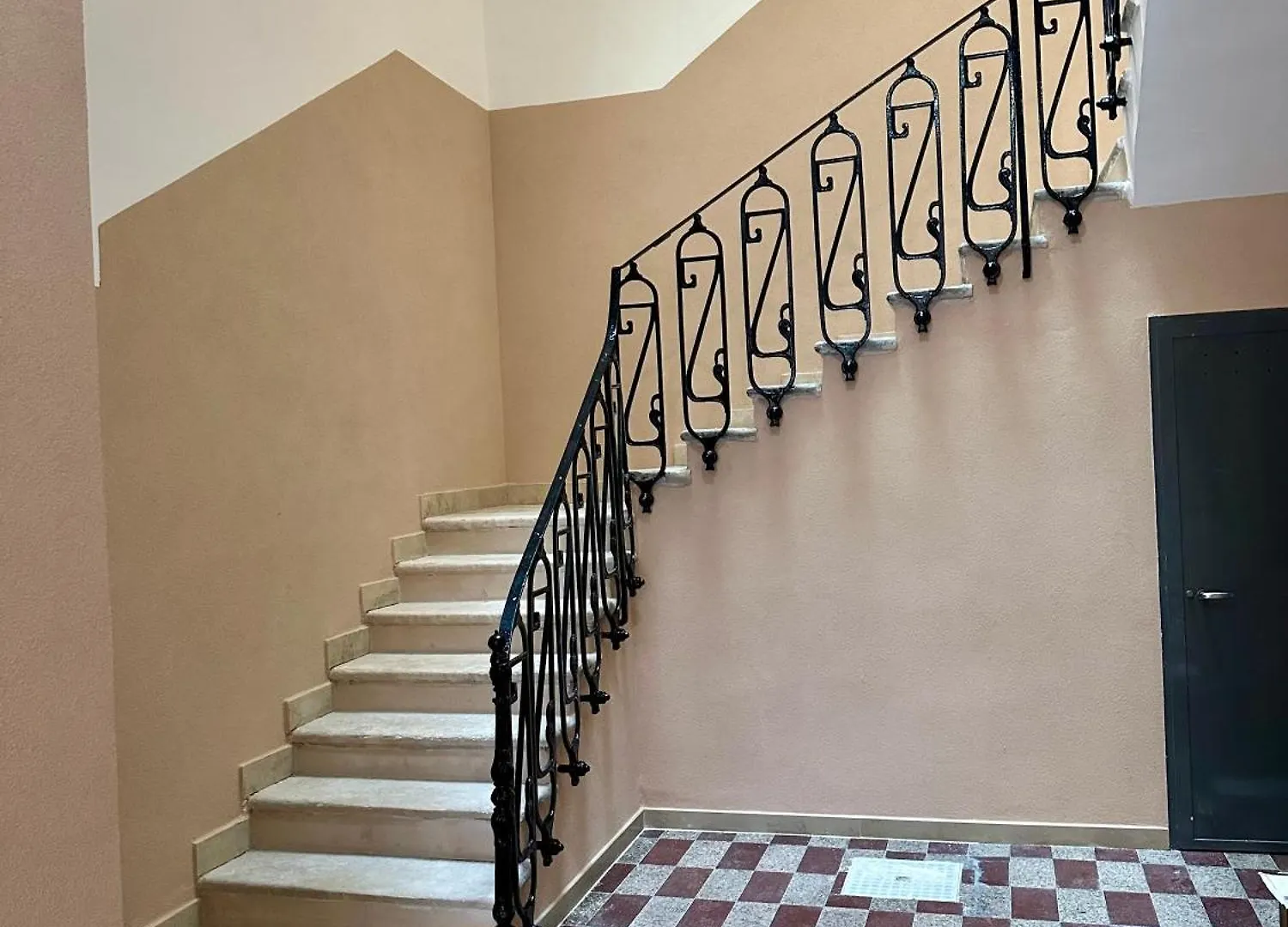 Elegant Apartment Few Steps From Bari'S Heart Itálie